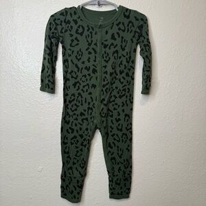 Kyte Baby Cheetah Leopard Button Up Footless Sleeper Size 18-24 Months
